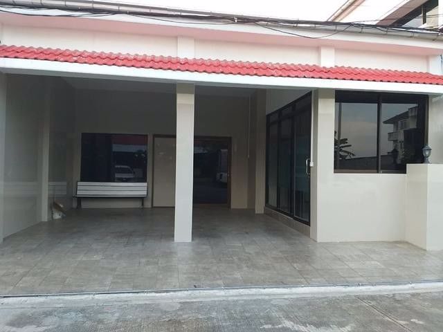 code13819-house-for-rent-expat-only-srinakarin-area-for-living-or-home-office-usable-area-200-sqm