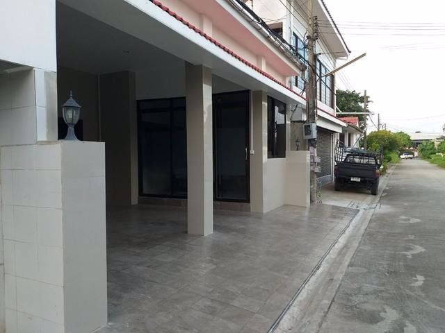 code13819-house-for-rent-expat-only-srinakarin-area-for-living-or-home-office-usable-area-200-sqm