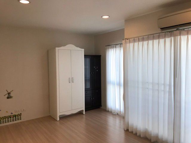 ให้เช่าทาวน์โฮม-3-ชั้น-3-ห้องนอน-ว่าง-16-กุมภา-63-บ้านกลางเมืองโชคชัย-4-ซอย-50-ลาดพร้าว-53-ทำเลดี