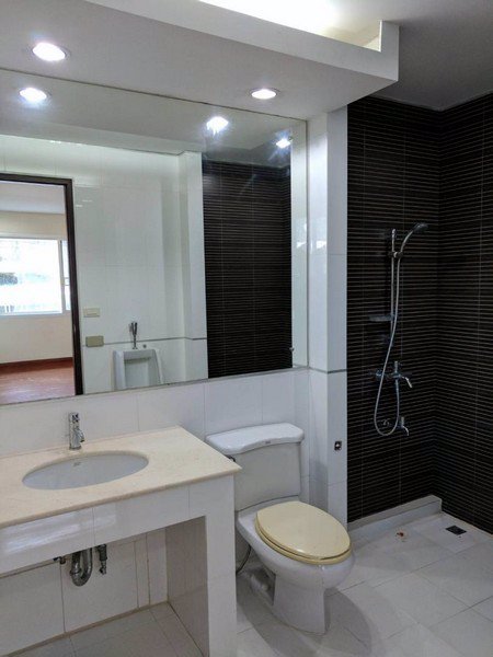 code16832-ให้เช่าโฮมออฟฟิศ-4-ชั้น-พื้นที่ใช้สอย-242-ตารางเมตร-เดินได้จาก-bts-สะพานควาย-เพียง-400เมตร