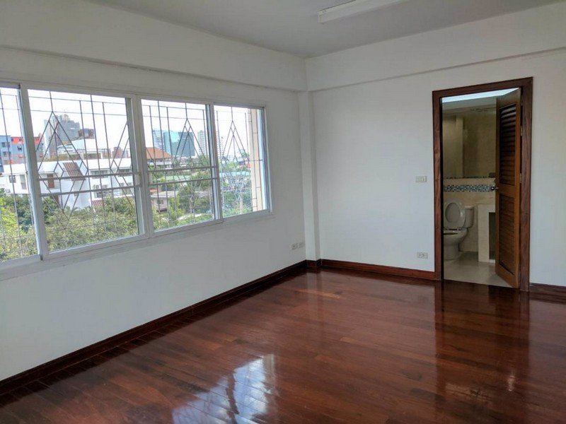 code16832-ให้เช่าโฮมออฟฟิศ-4-ชั้น-พื้นที่ใช้สอย-242-ตารางเมตร-เดินได้จาก-bts-สะพานควาย-เพียง-400เมตร