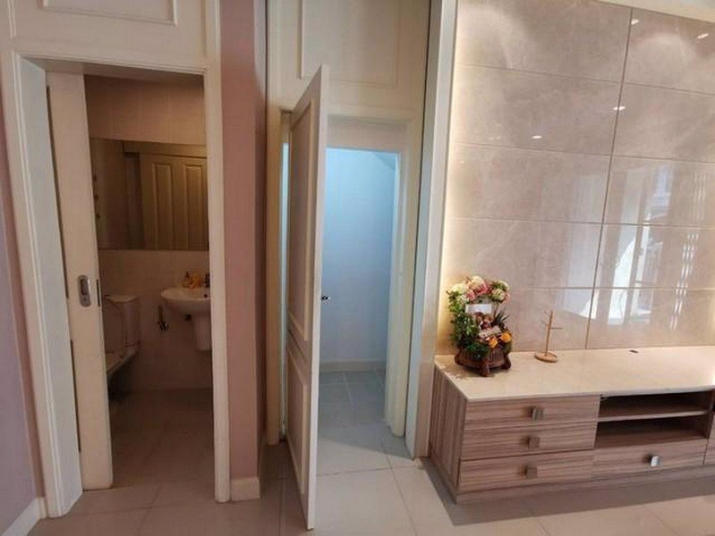 code16816-ให้เช่าและขายทาวน์โฮม-3-ชั้นโซนเลียบด่วน-บ้านกลางเมือง-s-sense-พระรามเก้า-ลาดพร้าว