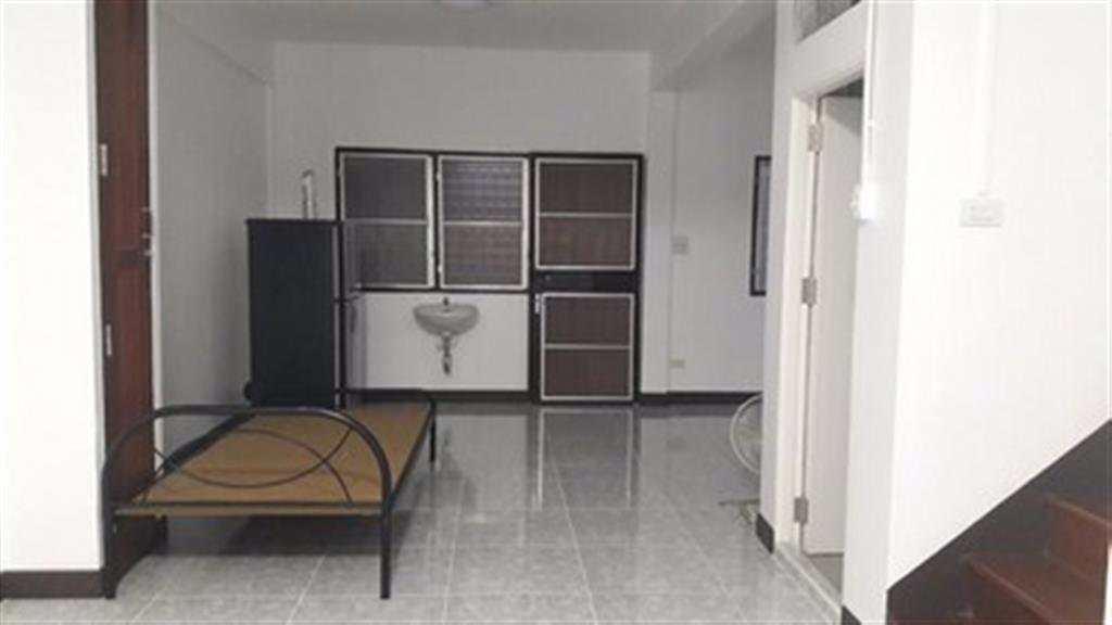 code5169-ให้เช่าบ้านทาวน์เฮ้าส์-2-ชั้นแฮปปี้แลนด์-หลังใหญ่-40ตรว-renovate-รีโนเวทใหม่-บางกะปิ-3-นอน