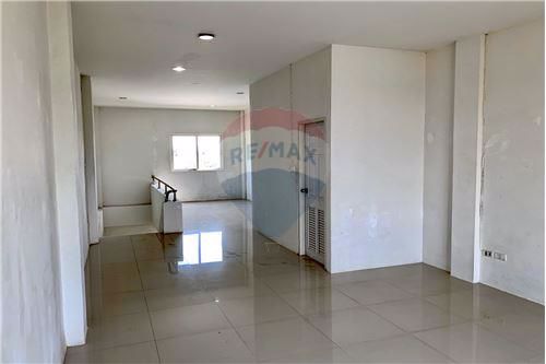 ขายตึกแถว-พระราม2-พันท้ายซิตี้-ริมถนน-ใกล้ตลาด-ทำสำนักงาน-ค้าขาย