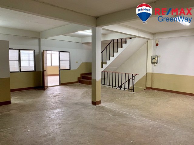 ขายอาคารพาณิชย์-พระราม2-อมรชัย4-2คูหา-มีลิฟท์-เหมาะทำโกดังและโรงงาน