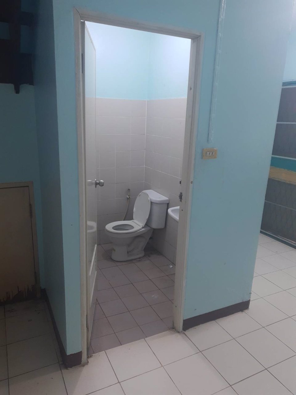 บ้านทาวน์เฮ้า-2ชั้น-2ห้องนอน-2ห้องน้ำ-ราคาถูก-บางเสาธง-ถนนบางนา-ตราด-หมู่บ้านเมืองไทย