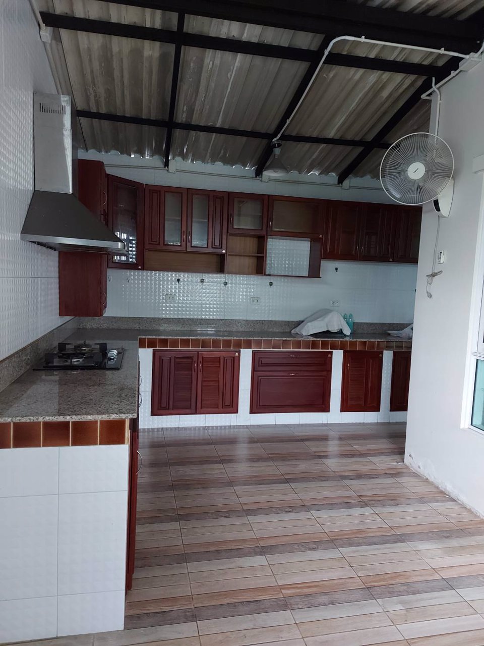 ขายบ้านแฝด-2-ชั้น-หมู่บ้านแกรนด์-พลีโน่-ท่าน้ำนนท์-ตบางศรีเมือง-อเมืองนนทบุรี-หลังมุม