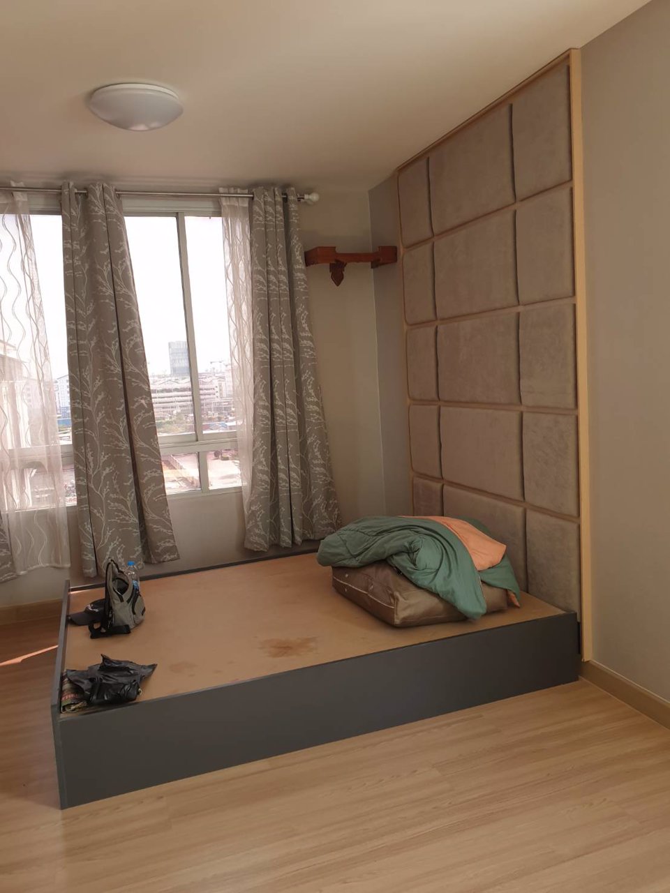 คอนโดให้เช่า-ห้องมุม-zoom-condo-ซอยคุณพระ