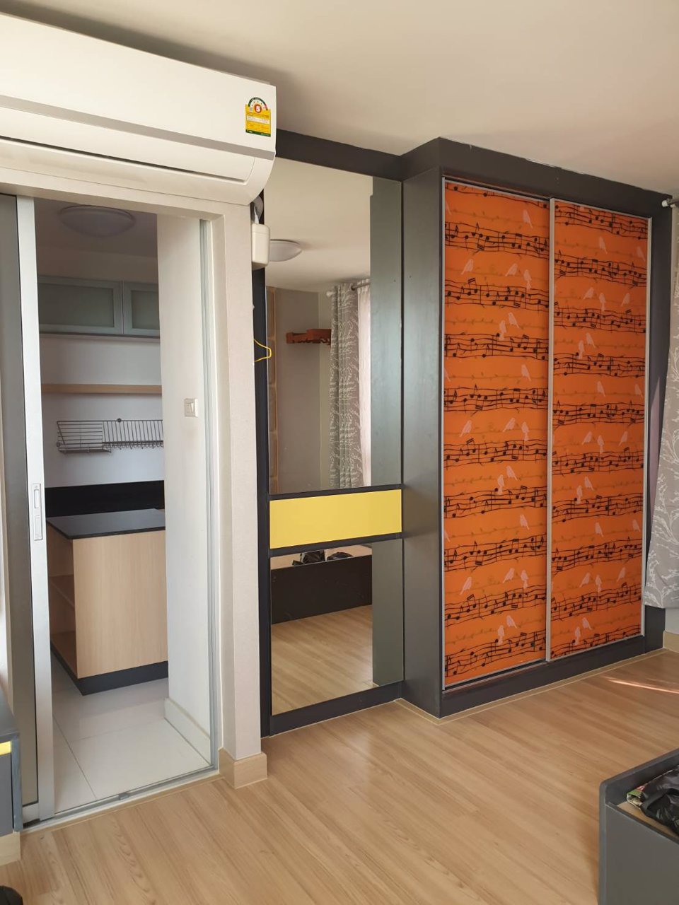 คอนโดให้เช่า-ห้องมุม-zoom-condo-ซอยคุณพระ