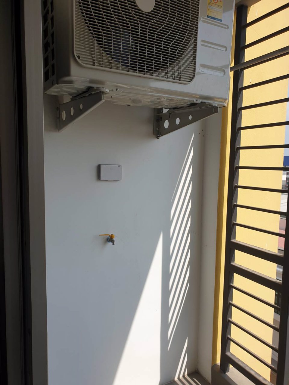 คอนโดให้เช่า-ห้องมุม-zoom-condo-ซอยคุณพระ