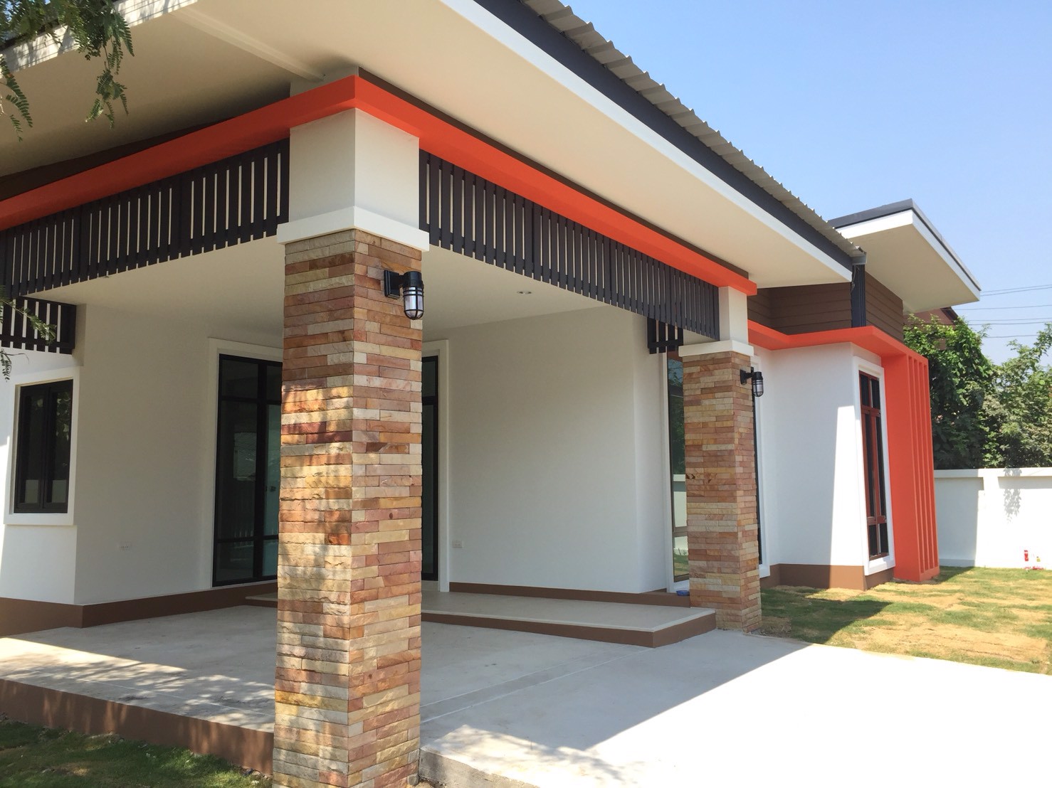 ขายบ้านเดี่ยว-สร้างใหม่สไตล์โมเดิร์น-80-ตาราง-ดอยสะเก็ด-เชียงใหม่