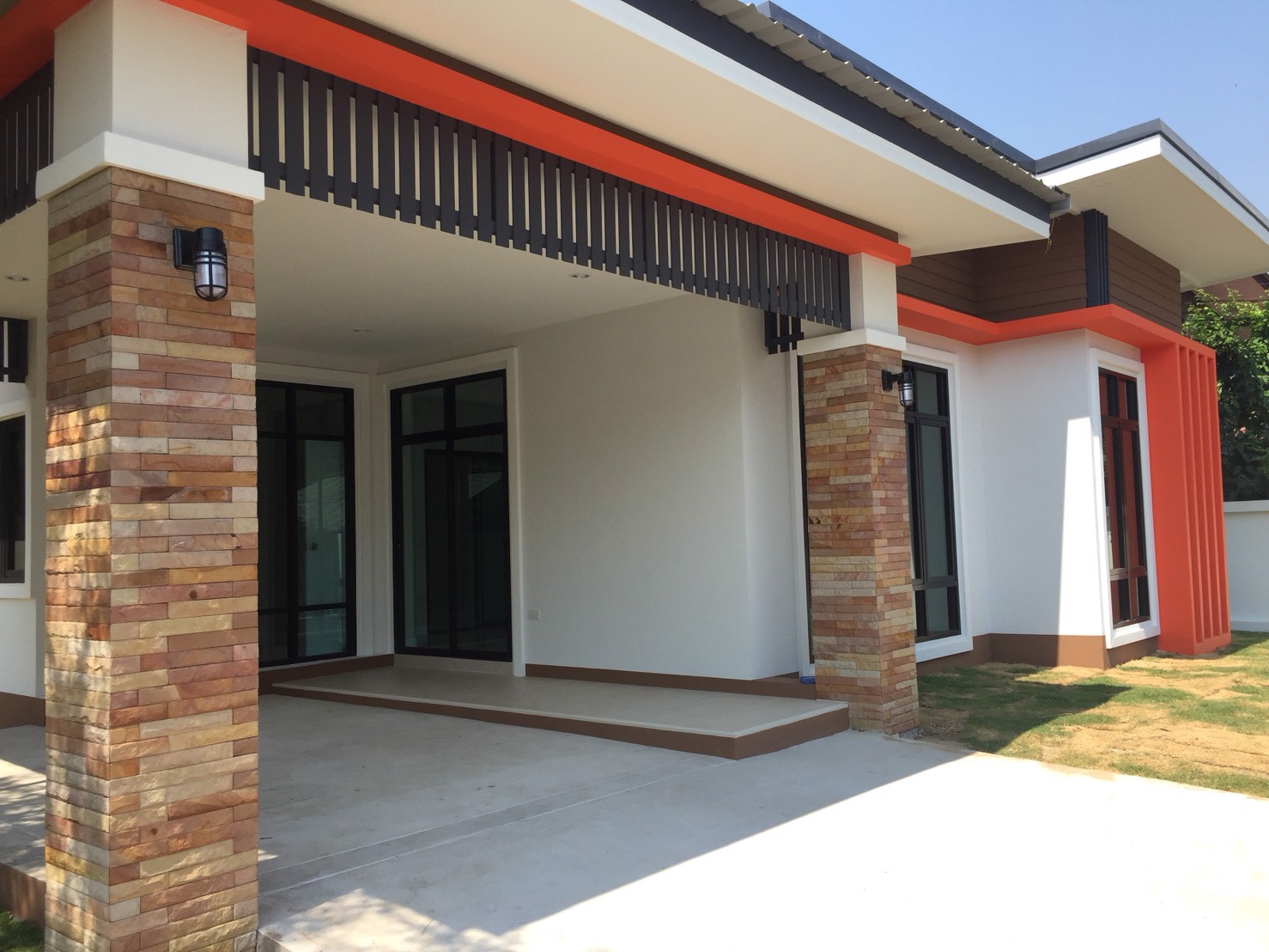 ขายบ้านเดี่ยว-สร้างใหม่สไตล์โมเดิร์น-80-ตาราง-ดอยสะเก็ด-เชียงใหม่