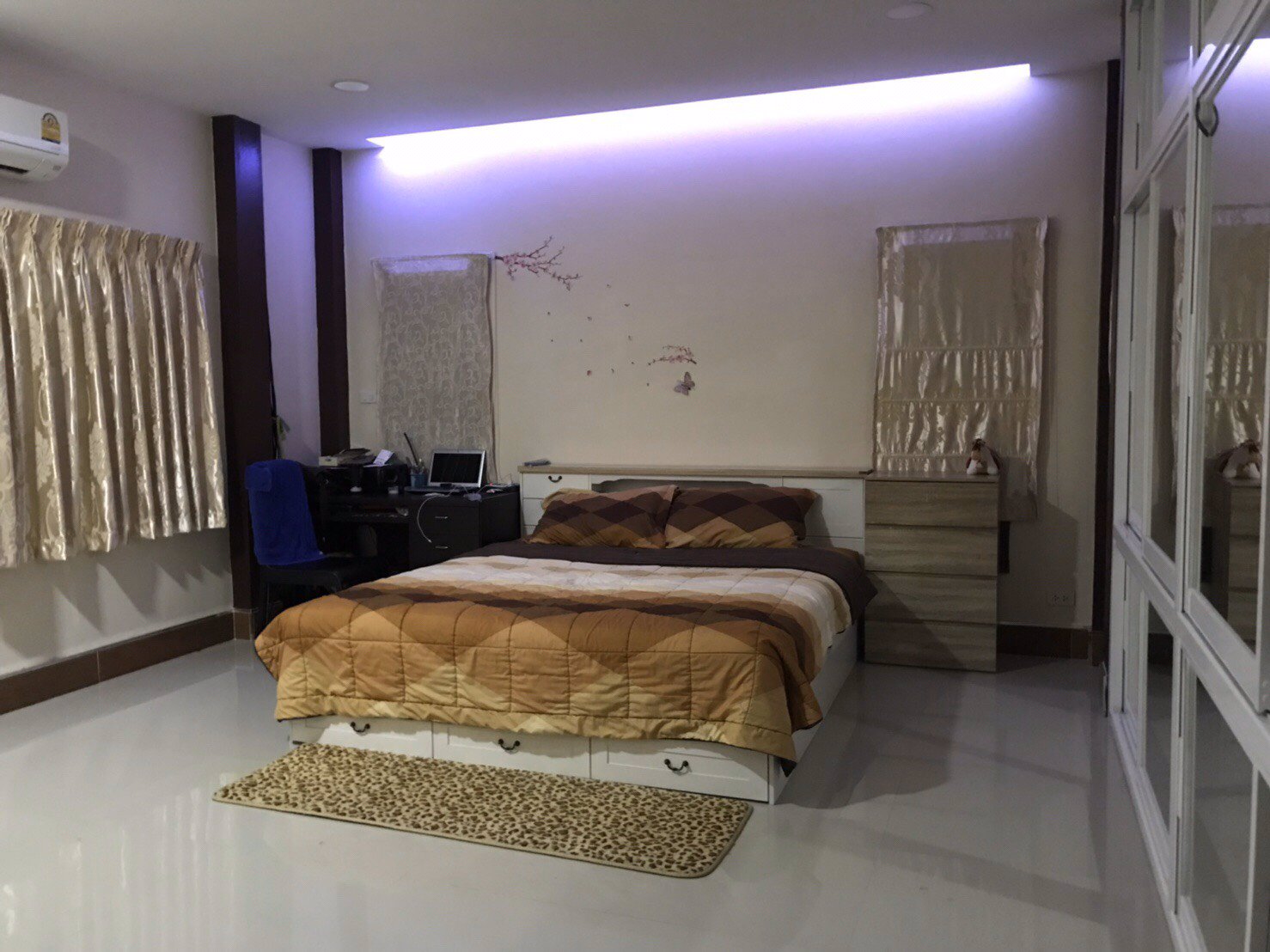 บ้านเดี่ยว-ทรงโมเดิร์น-บ้านสวน-ใกล้ตัวเมือง-นครปฐม