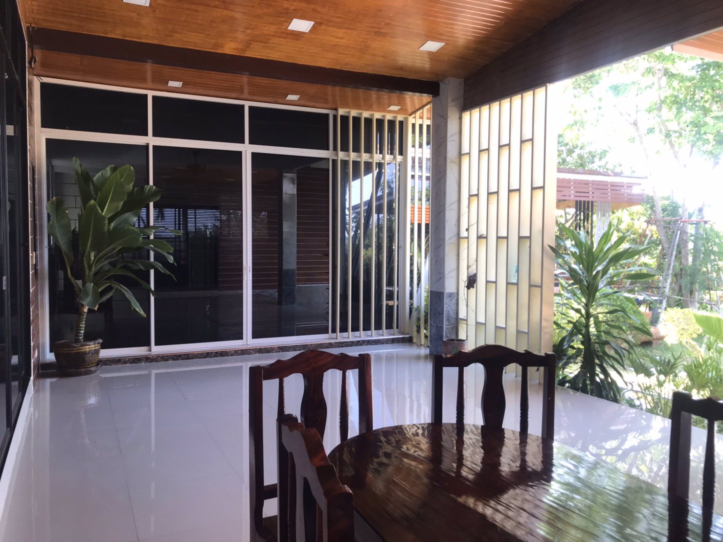 บ้านเดี่ยว-ทรงโมเดิร์น-บ้านสวน-ใกล้ตัวเมือง-นครปฐม