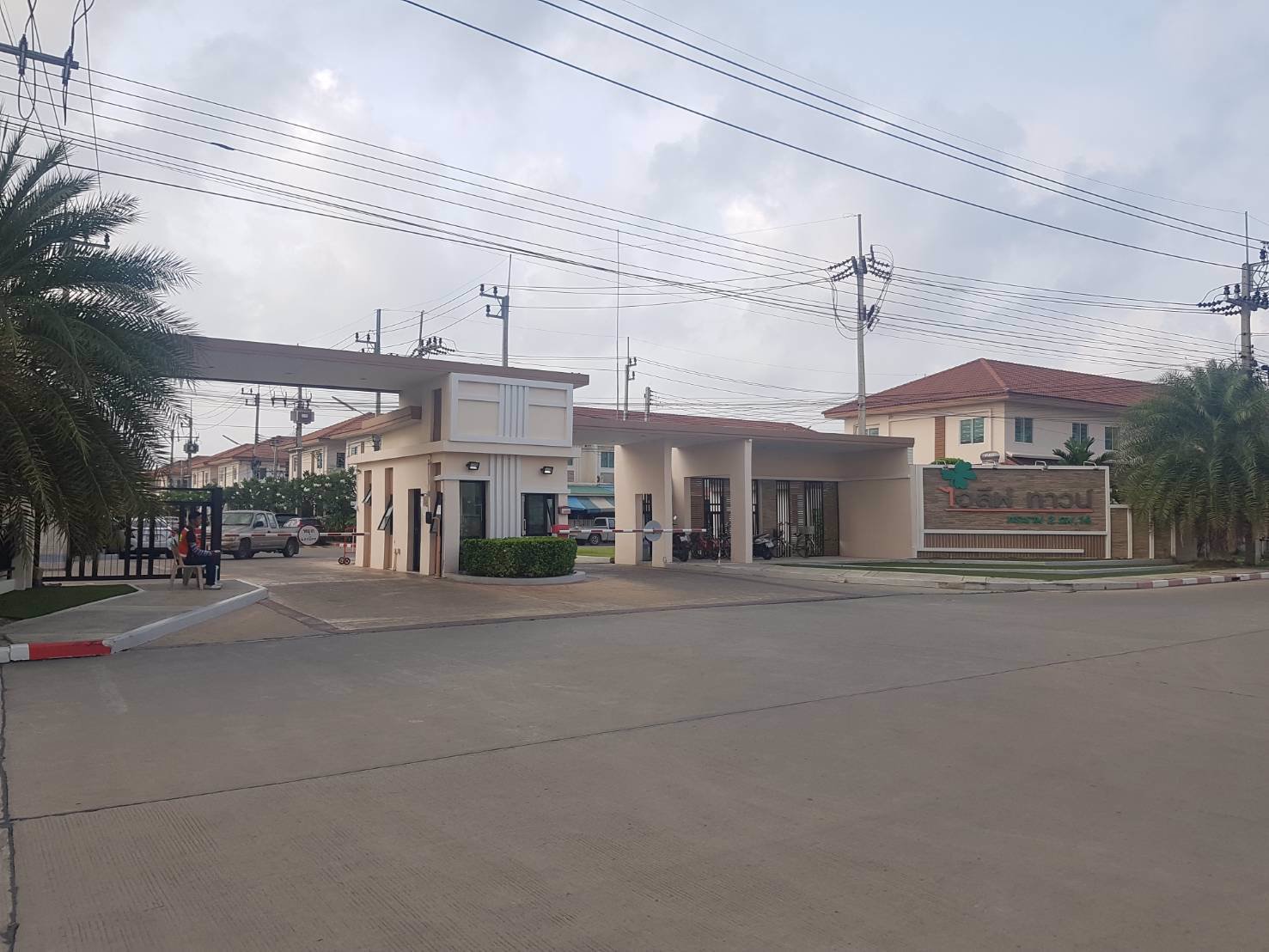 ขาย-ทาวน์เฮ้าส์-2-ชั้น-โครงการไอลีฟทาวน์พระราม2-กม14