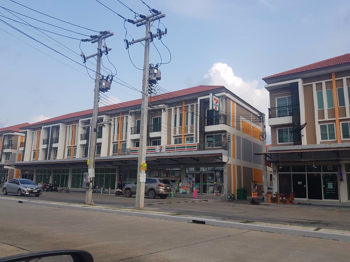 ขาย-ทาวน์เฮ้าส์-2-ชั้น-โครงการไอลีฟทาวน์พระราม2-กม14