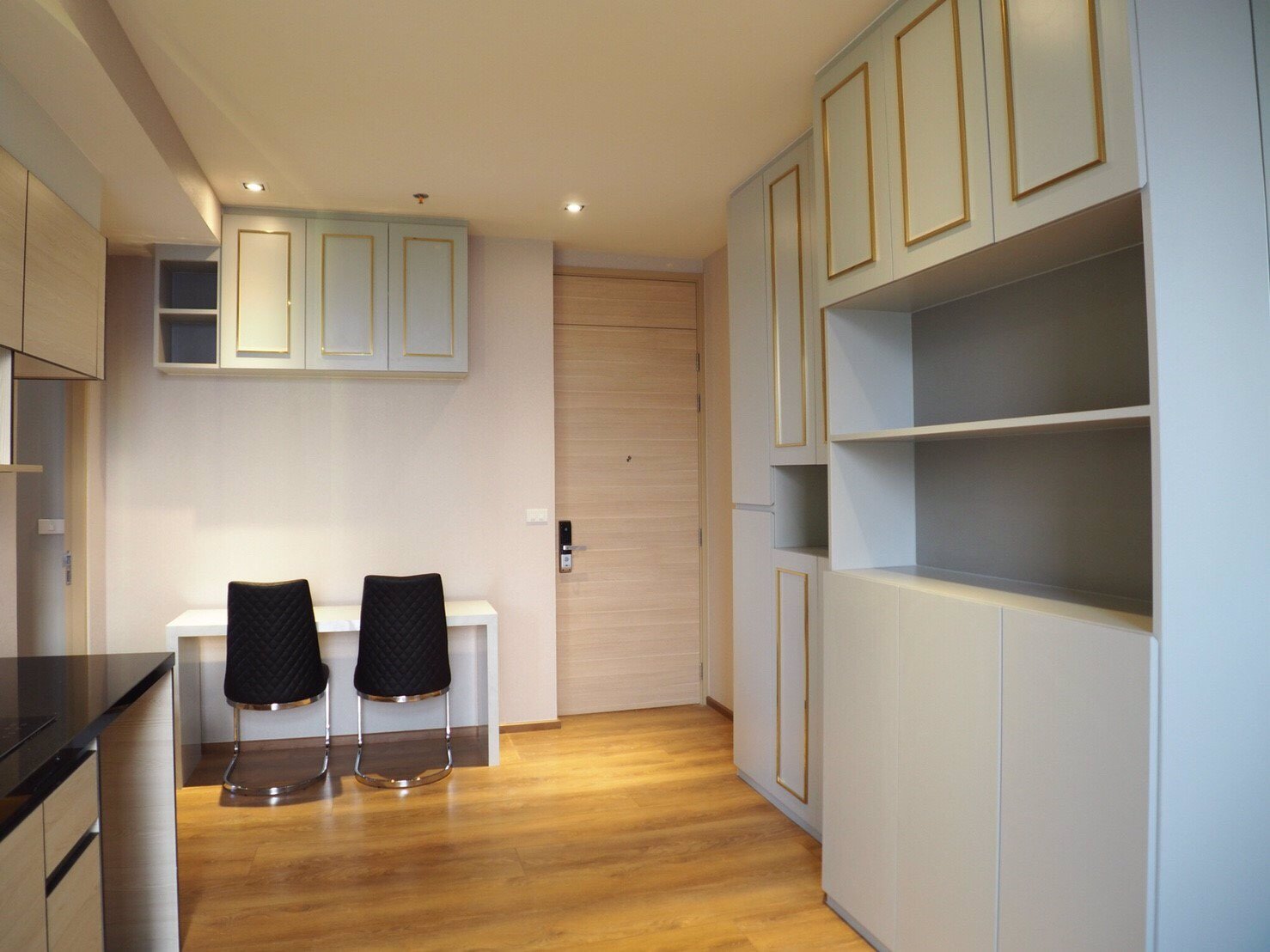 ขายหรือให้เช่า-park-24-1-ห้องนอน-1-ห้องน้ำ-1-walk-in-closet-55-ตารางเมตร