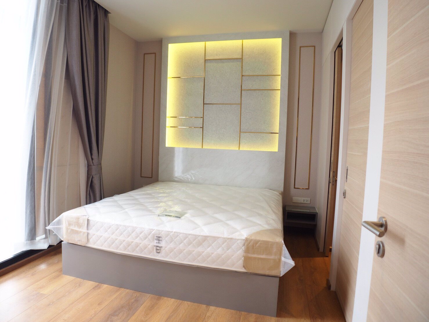 ขายหรือให้เช่า-park-24-1-ห้องนอน-1-ห้องน้ำ-1-walk-in-closet-55-ตารางเมตร