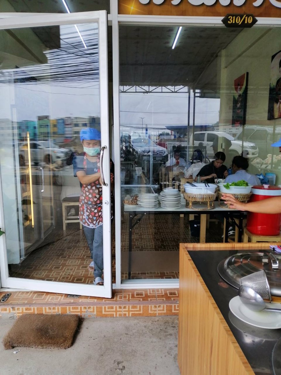 เซ้งร้านอาหารพร้อมอุปกรณ์​ทุกอย่าง​-สี่แยกปากร่วม-ตบ่อวิน-อศรีราชา-จชลบุรี-