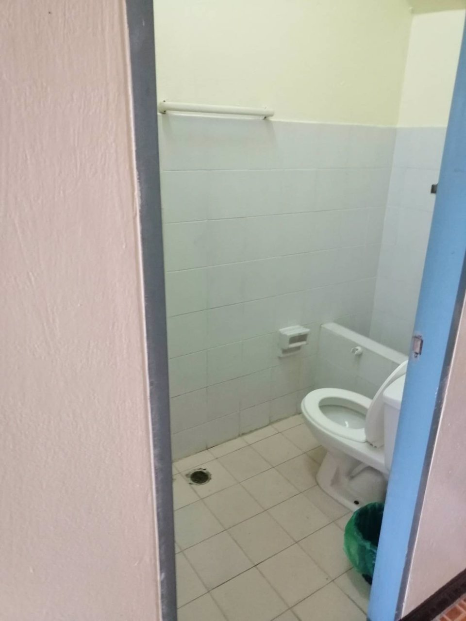 เซ้งร้านอาหารพร้อมอุปกรณ์​ทุกอย่าง​-สี่แยกปากร่วม-ตบ่อวิน-อศรีราชา-จชลบุรี-