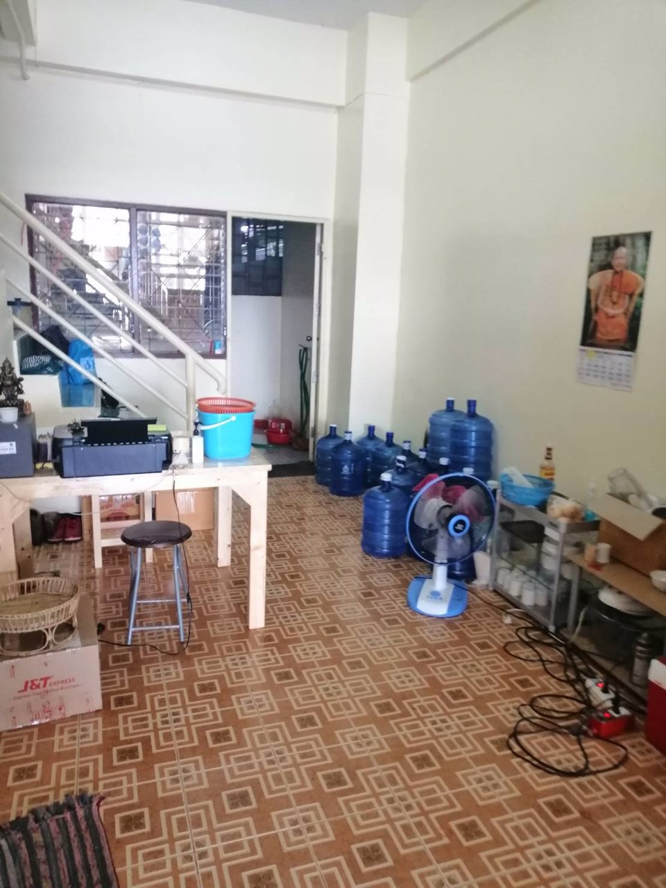 เซ้งร้านอาหารพร้อมอุปกรณ์​ทุกอย่าง​-สี่แยกปากร่วม-ตบ่อวิน-อศรีราชา-จชลบุรี-