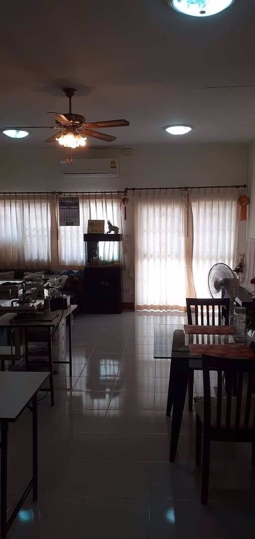 ขายบ้านใหม่-3ห้องนอน-2ห้องน้ำ-หมู่บ้านพรทวีวัฒน์3-ตกแต่งสวย-ในบ้านจอดรถ2คัน-