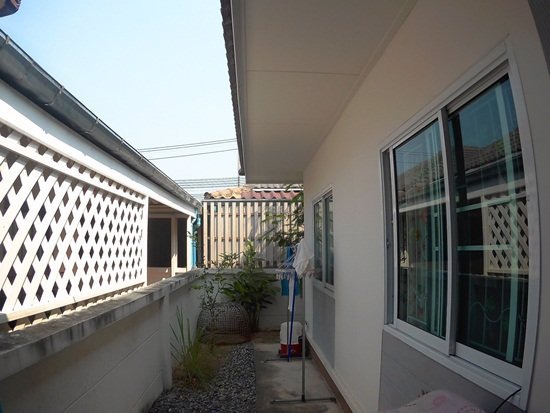 ขายบ้านแฝด-ชั้นเดียว-มกรีนพาร์ค-อเวนิว-บึง-ศรีราชา-ชลบุรี-385-ตารางวา-บ้านสวย-น่าอยู่มาก-ราคาไม่