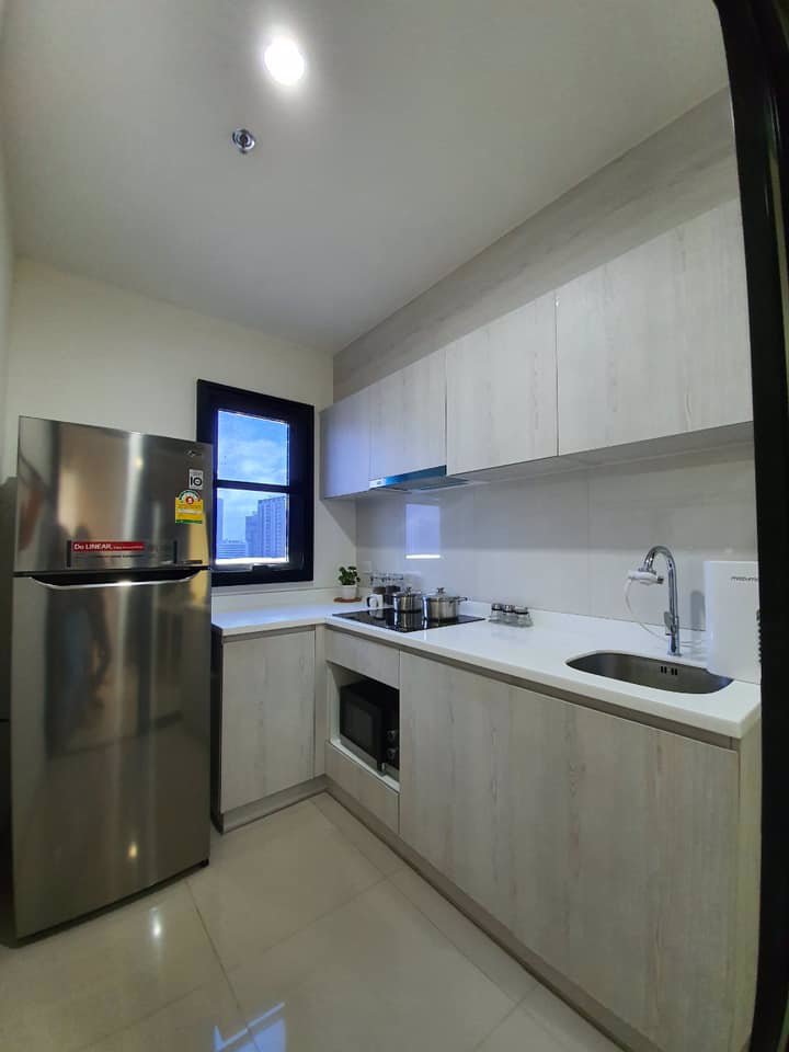 ขาย-life-อโศก-2-นอน-2-น้ำ-ชั้น-15-ฝั่งเหนือ-ติด-mrt-เพชรบุรี-ขาย-93ล้าน-เท่านั้น