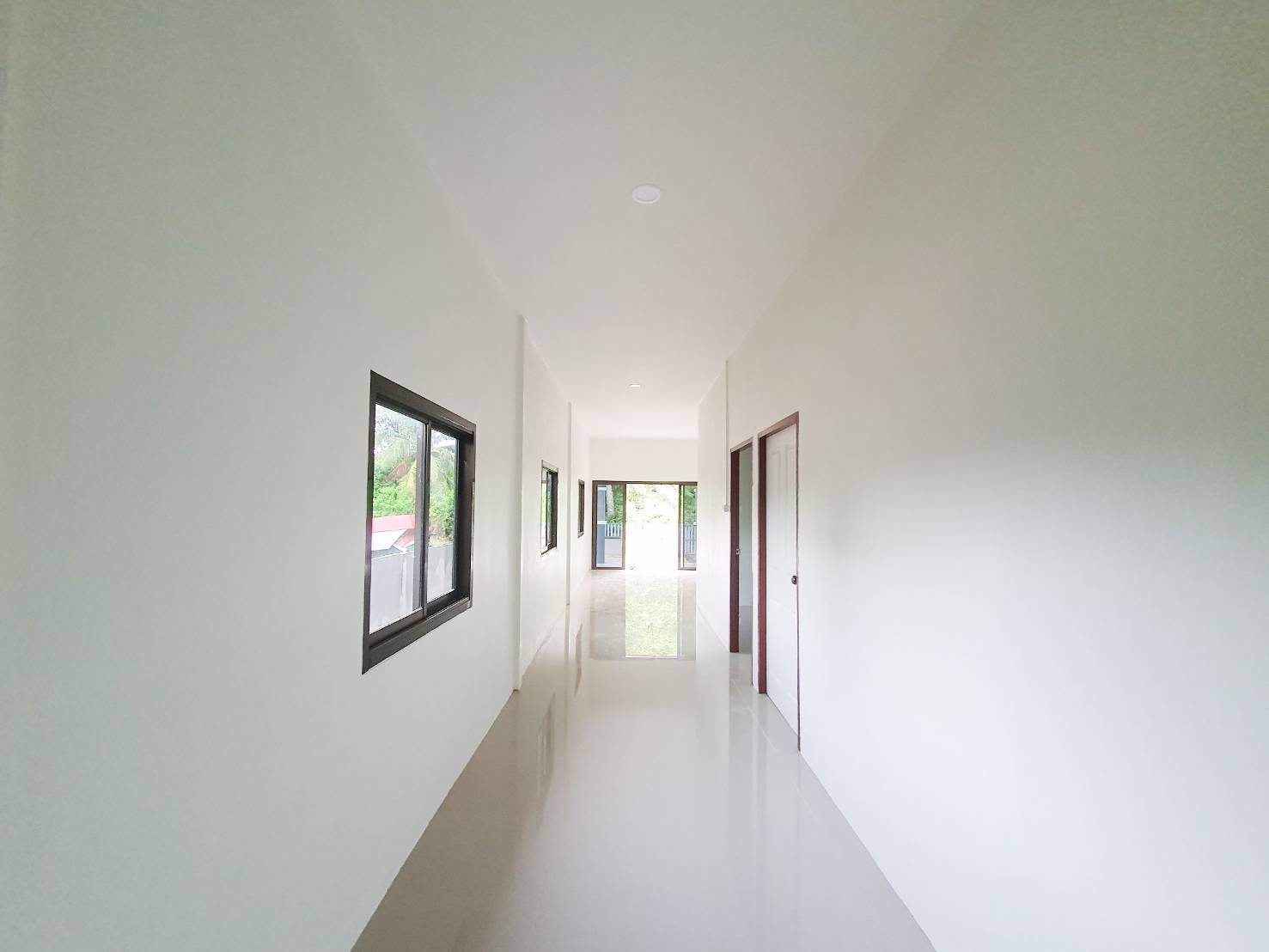 บ้านใหม่เพิ่งสร้างเสร็จ-ราคาดีมว๊ากกกก-ขายต่ำกว่าประเมิน-พร้อมเข้าอยู่ได้เลยจ้า