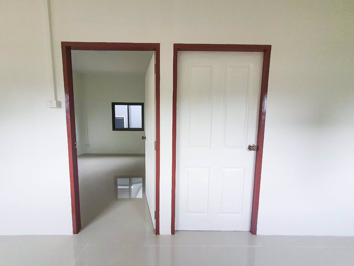 บ้านใหม่เพิ่งสร้างเสร็จ-ราคาดีมว๊ากกกก-ขายต่ำกว่าประเมิน-พร้อมเข้าอยู่ได้เลยจ้า