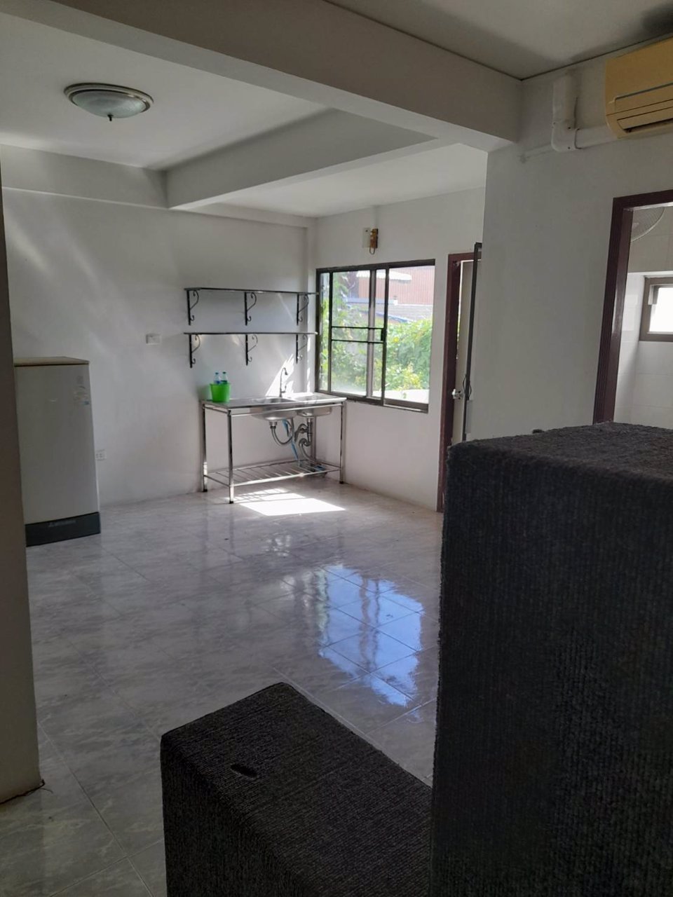 ที่ดินพร้อมสิ่งปลูกสร้าง-เนื้อที่-2-ไร่-2-งาน-19-ตรว