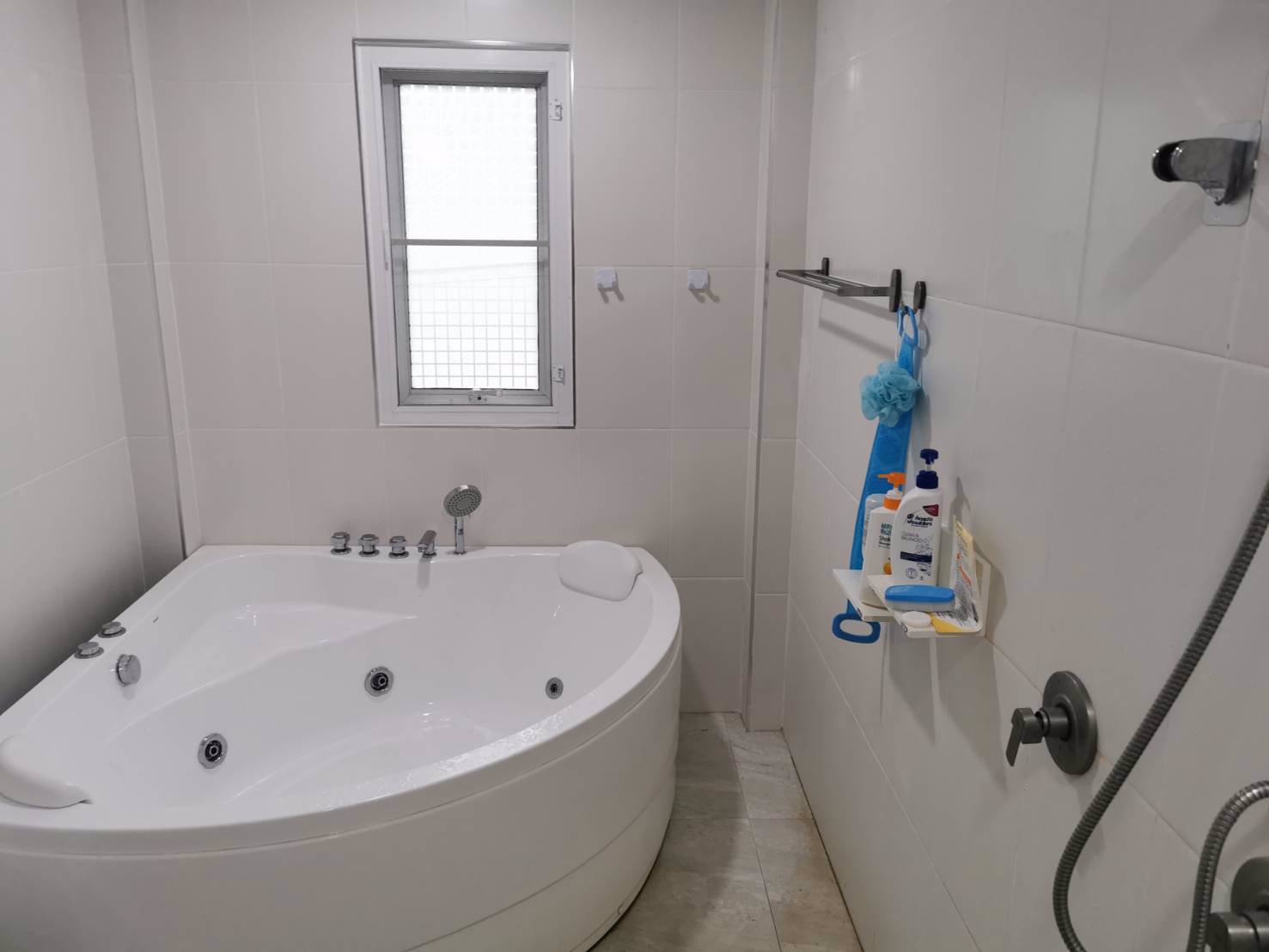 ขายที่ดินพร้อมสิ่งปลูกสร้าง-เนื้อที่รวม-25ไร่-59-ตารางวา