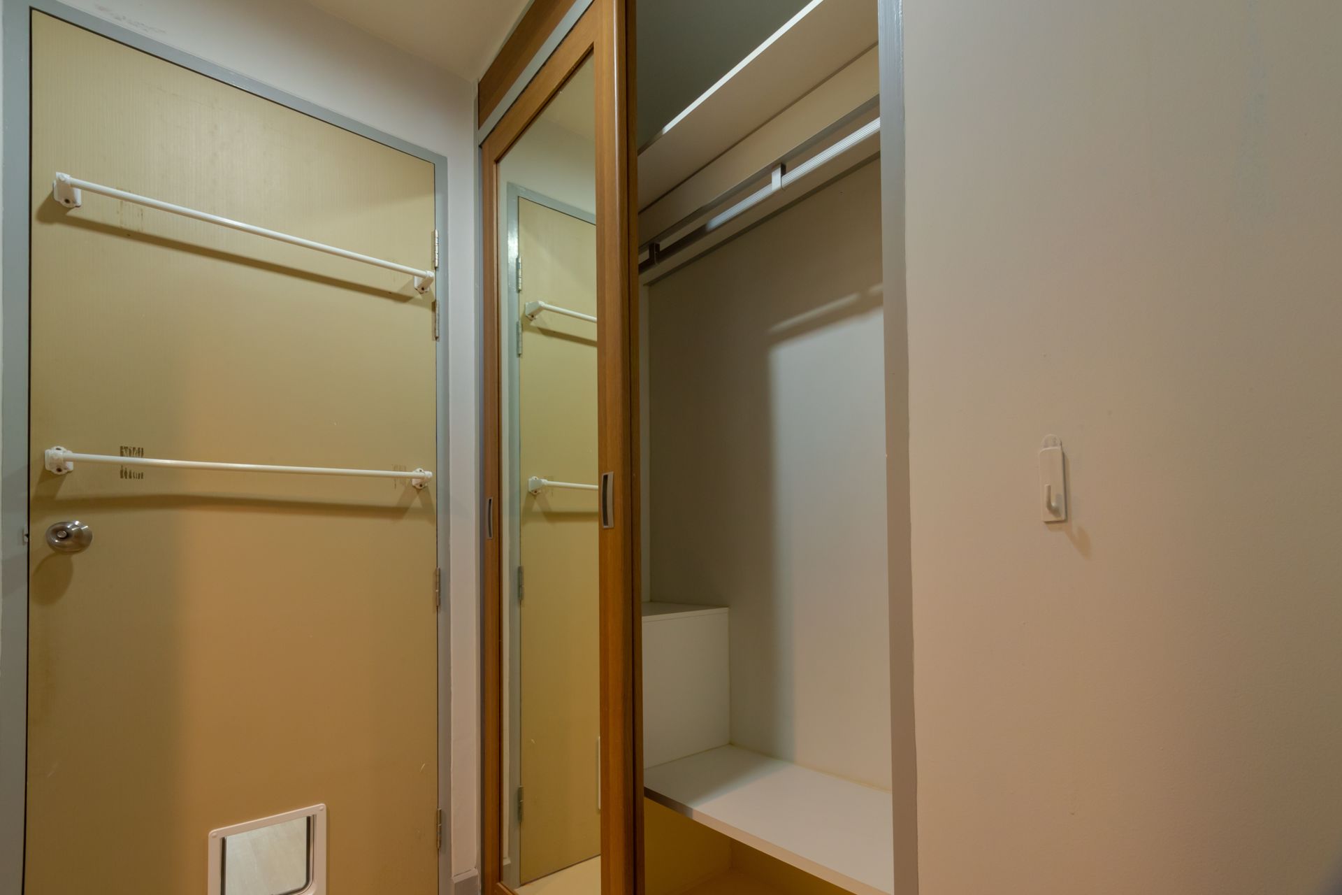 ขายด่วนคอนโด-ideo-ลาดพร้าว-5-ชั้น21-ห้องมุม-วิวสวย-ใจกลางเมือง-เดินทางสะดวก