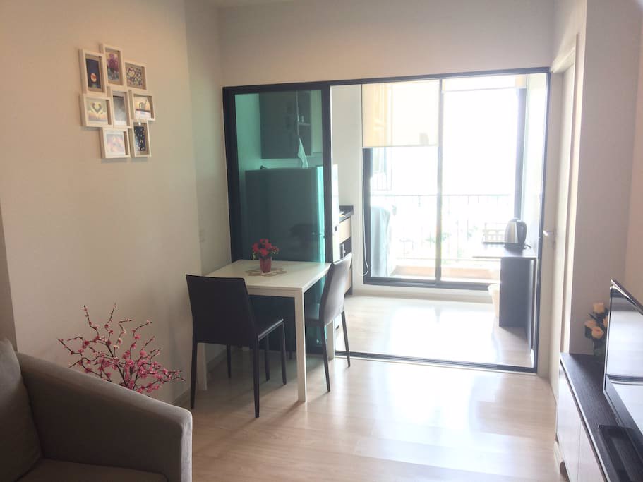 ให้เช่าคอนโด-the-gallery-condominium-1ห้องนอน352ตรม-ใกล้btsแบริ่ง400เมตร-ชั้น20