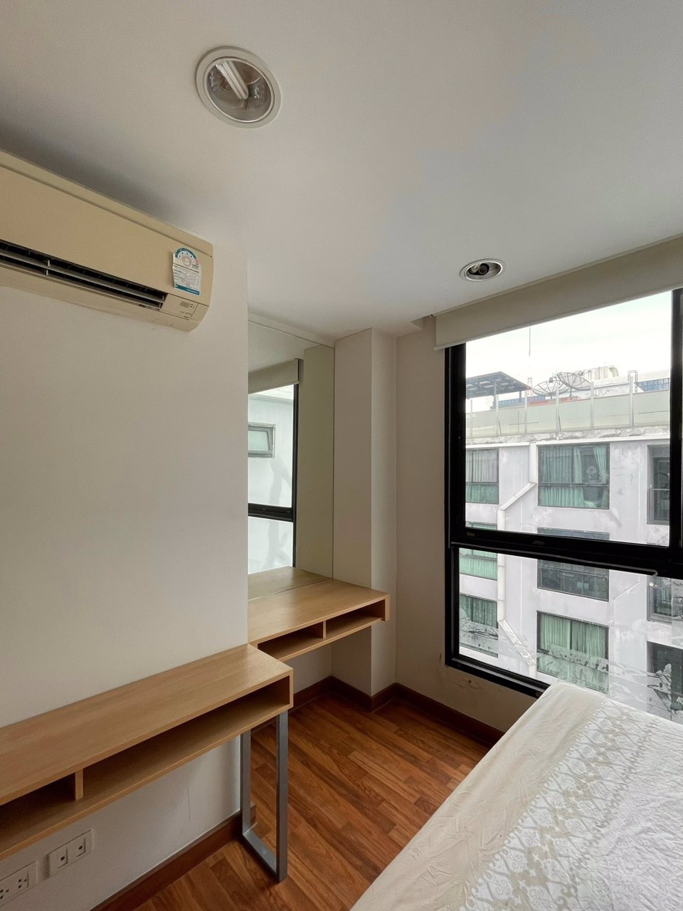 ขายคอนโดซีณิธ-เพลสสุขุวิท42-ขายด่วนขายถูกมาก