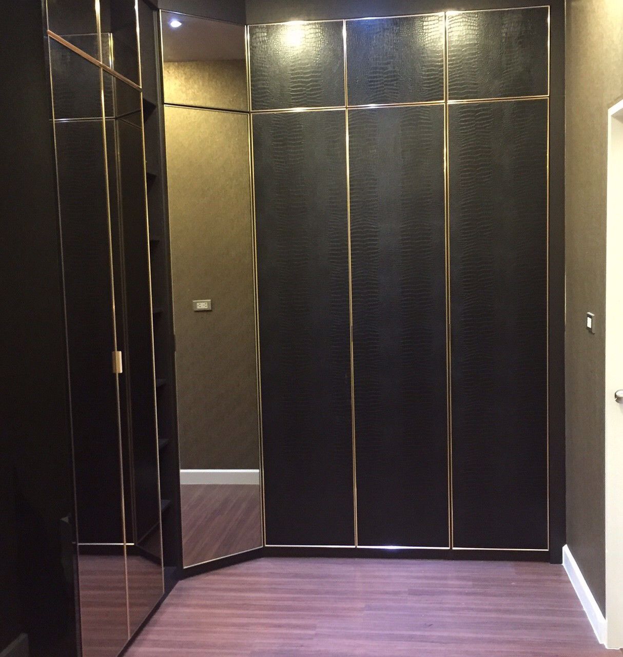 ให้เช่าและขายบ้านเดี่ยว-3-ชั้น-ตกแต่งสวยสไตล์โมเดิร์น-ลาดพร้าว-71-โครงการ-goodville-nakniwat-30