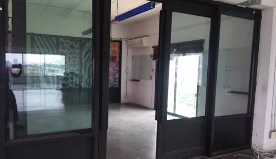ให้เช่าอาคารสำนักงาน-4-ชั้น-พร้อมโกดัง-ซอยลาดพร้าว-71-ใกล้เลียบด่วนเอกมัย-รามอินทรา