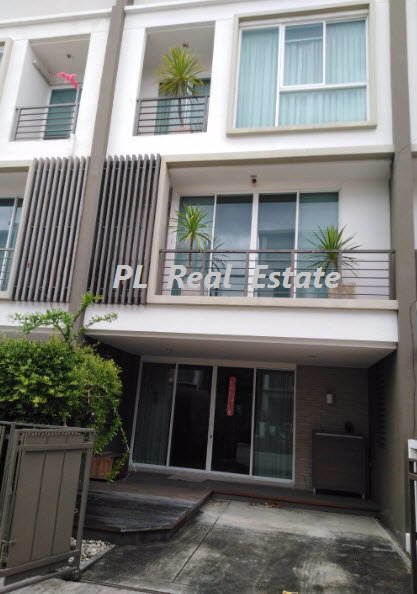 ให้เช่าทาวน์โฮม-3-ชั้น-ลุมพินี-ทาวน์-เรสซิเดนซ์-ลาดพร้าวสเตชั่น-ลาดพร้าว-21-ใกล้รถไฟฟ้า-mrt-ลาดพร้