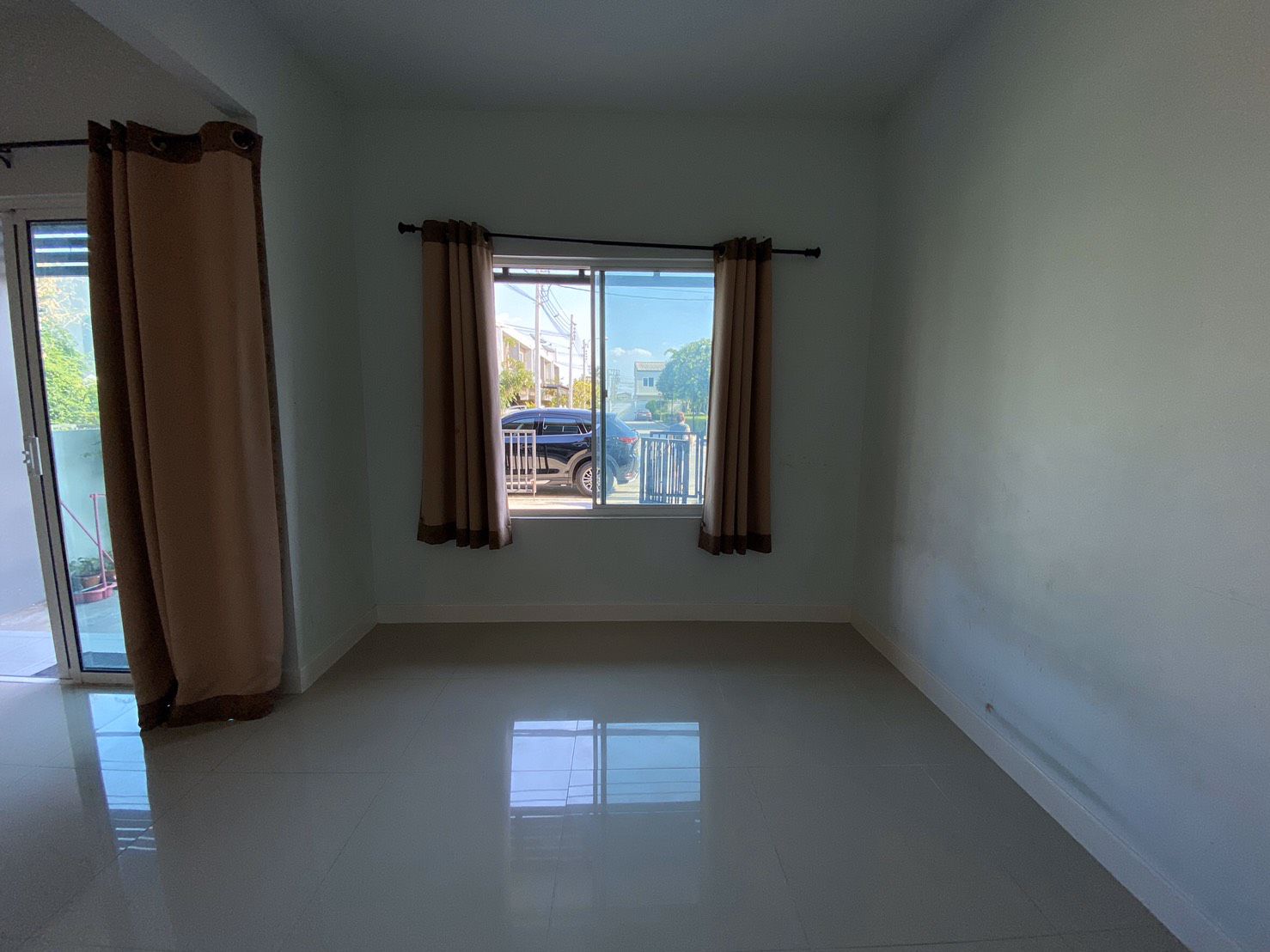 ขายบ้าน-ผ่อนตรงกับเจ้าของ-หรือซื้อต่อ-พร้อมยื่นสินเชื่อได้เลย