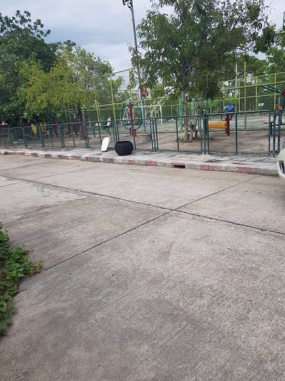 ขายบ้านทาวน์เฮาส์-2-ชั้น-เนื้อที่-27-ตรว-ทำเลเด่นๆ-ติดสนาม-และถนนซอยแรกของโครงการ-เมือง-สุพรรณบุรี