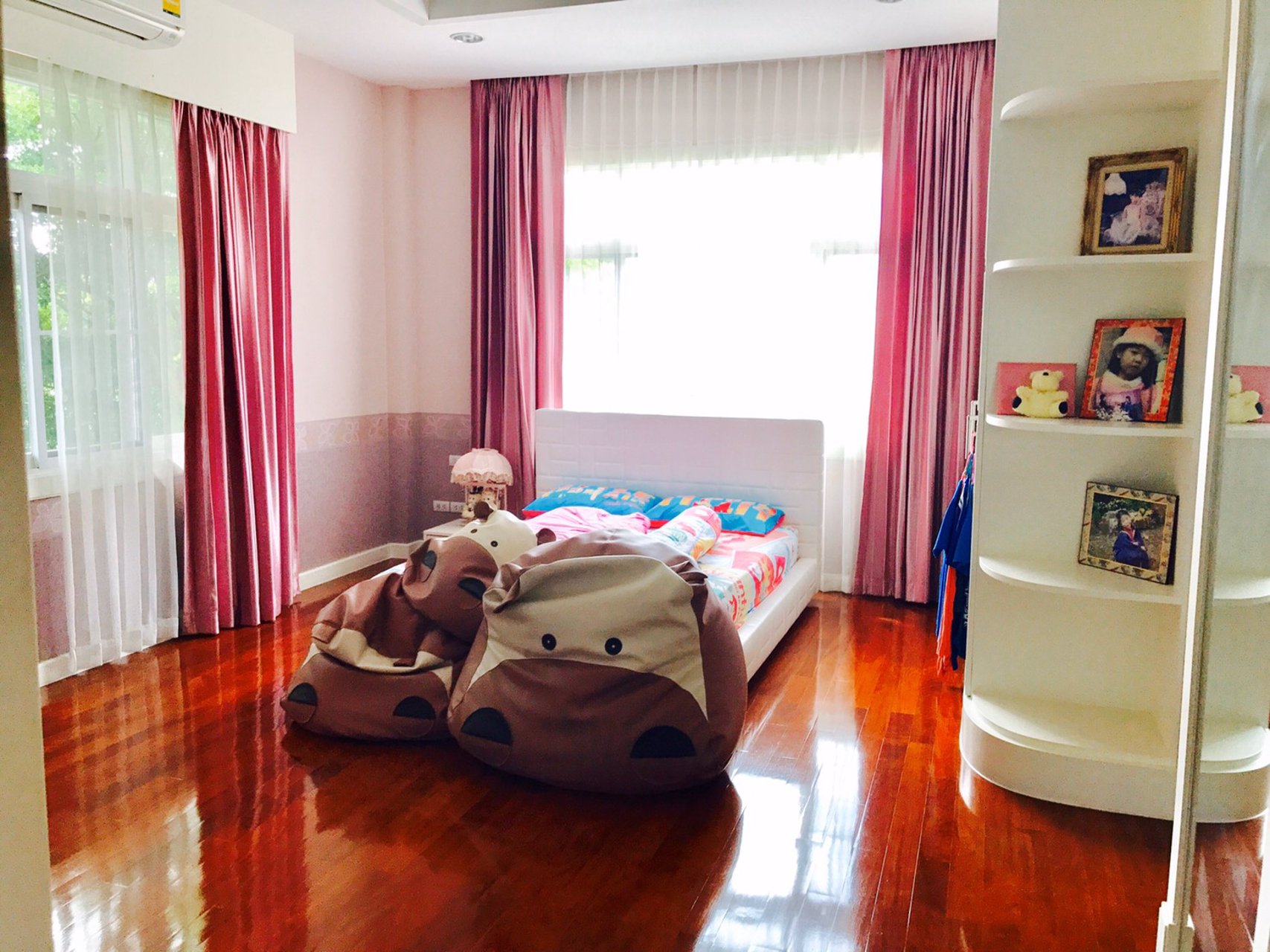 ขายบ้านเดี่ยว-2-ชั้น-เป็นเกาะส่วนตัว-อยู่ในโซน-private-ภายในตกแต่งบิ้วอินทั้งหลัง