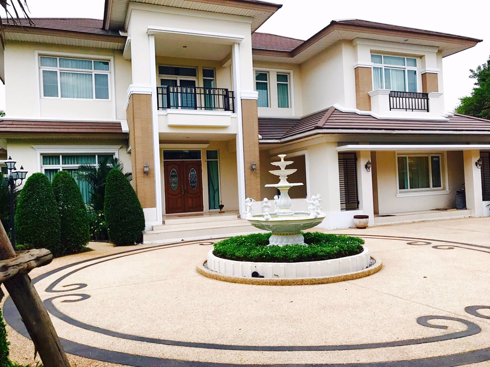 ขายบ้านเดี่ยว-2-ชั้น-เป็นเกาะส่วนตัว-อยู่ในโซน-private-ภายในตกแต่งบิ้วอินทั้งหลัง