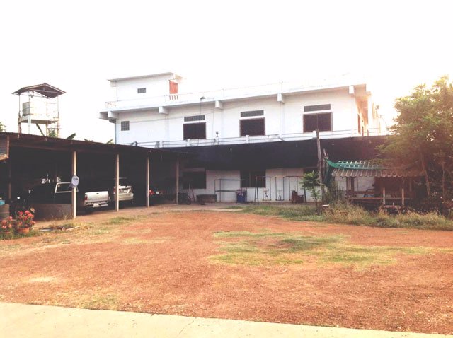 ขายบ้านพร้อมที่ดิน-วัดสิงห์-ชัยนาท-2-แปลง-30-ไร่-และ-25-ไร่-ทำเป็นกิจการโรงสี-ลานมัน-รับซื้อสินค้า