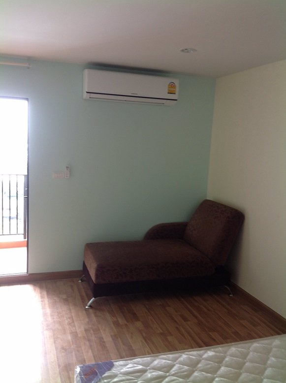 ขายคอนโด-รีเจ้นท์-โฮม-15-แจ้งวัฒนะ-ชั้น-12-เฟอร์นิเจอร์ครบชุด-เครื่องใช้ไฟฟ้าพร้อม