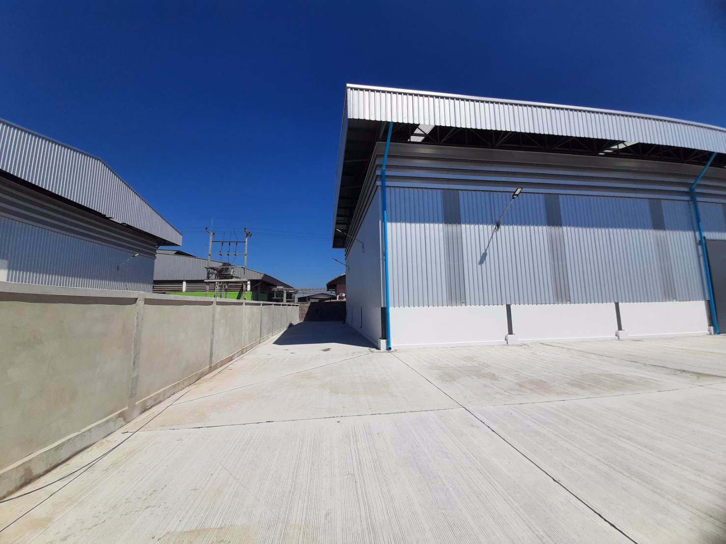 ให้เช่า-โกดังสร้างเสร็จใหม่-ขนาด-18×75×8-เมตร-มีชั้นลอย-18×40×3-เมตร-เมือง-สมุทรสาคร