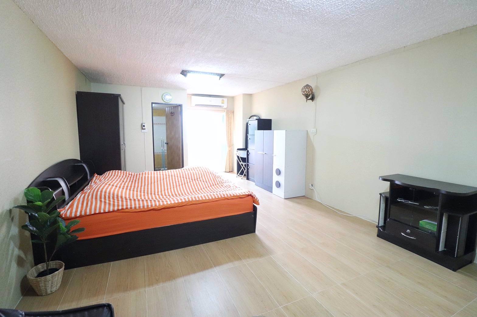 ขาย-ศรีธนาคอนโดมิเนียม-2-วิวดอยสุเทพ-ทำเล-นิมมานเหมินทร์-อำเภอเมือง-เชียงใหม่-เจ้าของขายเอง-