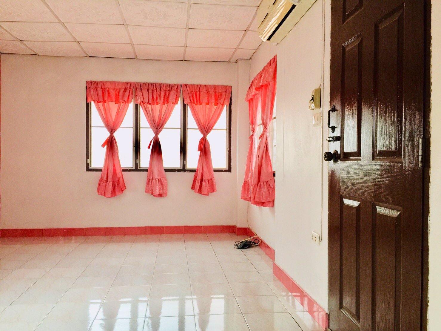 ด่วน-ขายถูก-บ้านแฝด-เอื้ออาทรสันกำแพง-ถนนสันกำแพง-แม่ออน-