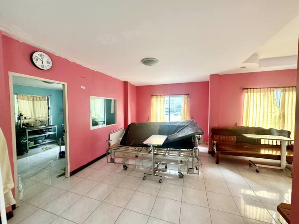 ขายด่วน-บ้านเดี่ยวหลังใหญ่-เนื้อที่-100-ตรว