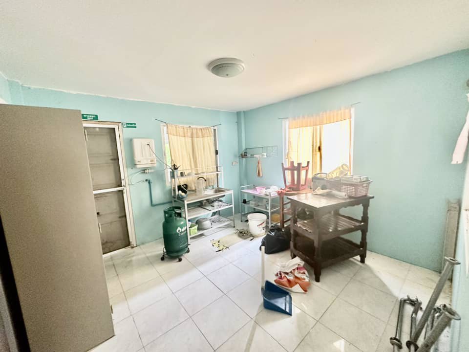 ขายด่วน-บ้านเดี่ยวหลังใหญ่-เนื้อที่-100-ตรว