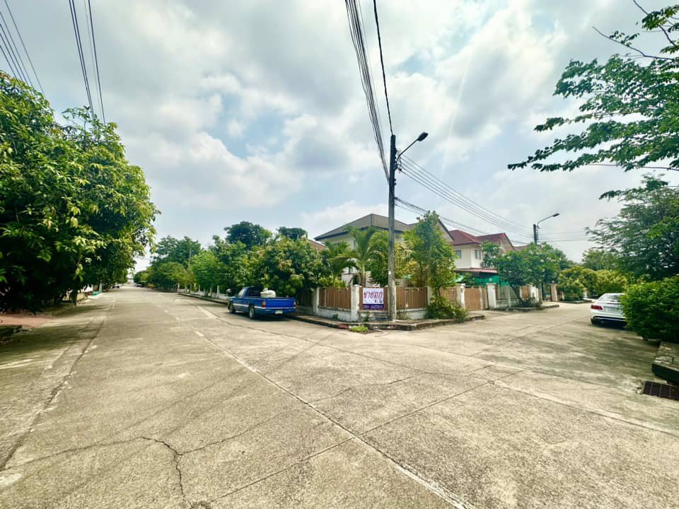 ขายด่วน-บ้านเดี่ยวหลังใหญ่-เนื้อที่-100-ตรว